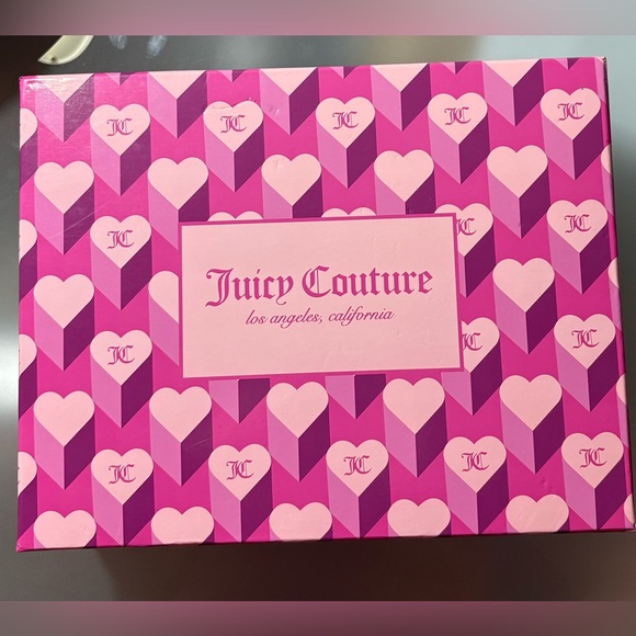 Juicy Couture Faux Fur Heart Crossbody Bag Taffy Pink + Card Wallet Gift Set NIB - Picture 3 of 11